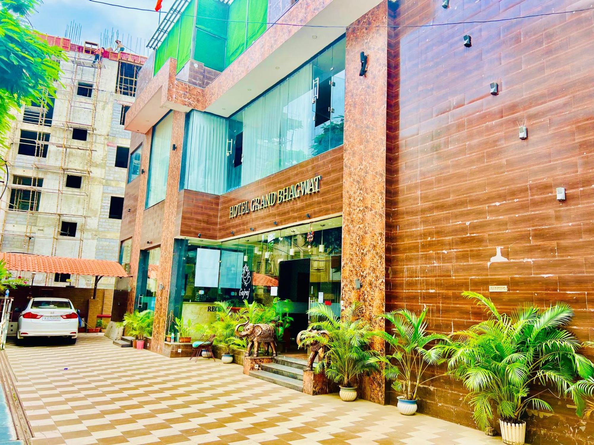 Hotel Grand Bhagwat, Udaipur Exterior foto
