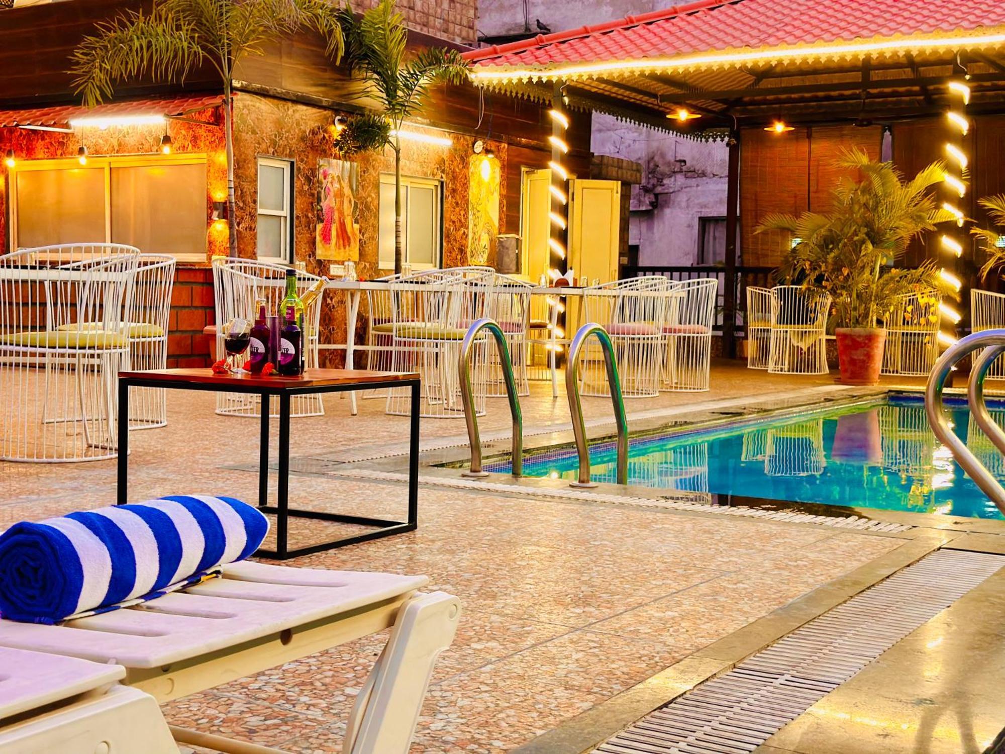 Hotel Grand Bhagwat, Udaipur Exterior foto